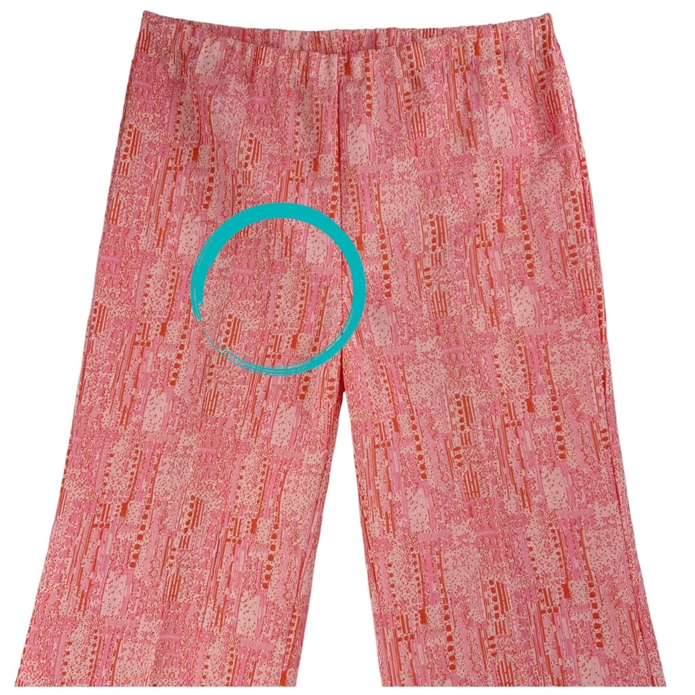 Vintage Cropped Length Pink and Orange Textured Capris Pants - Picture 11 of 12